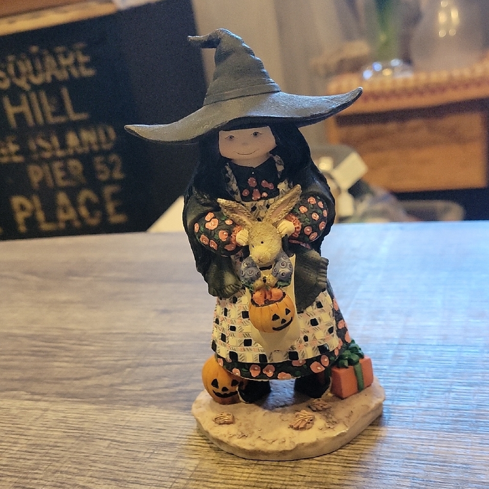 5 For 25.00/Good Witch ( Katie)Special Friends 1st Edition Figurine 1998